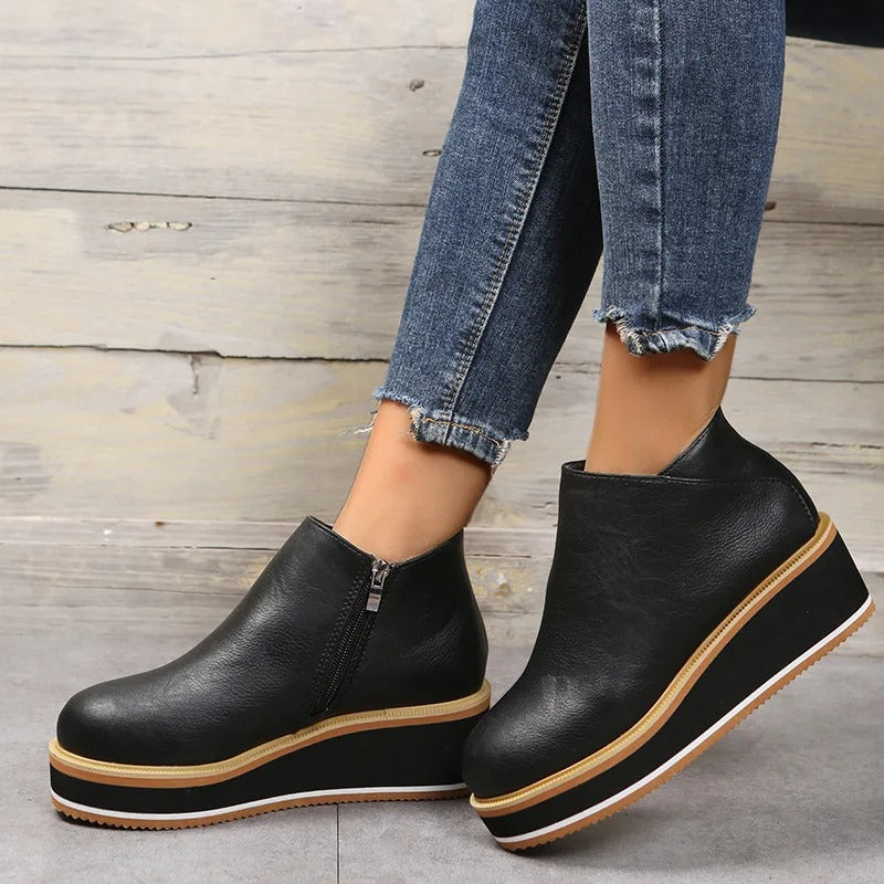 Elsa - Short Wedge Round Toe Boots